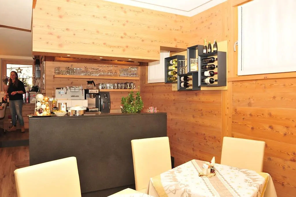 B&B Hotel Bondi 리비뇨