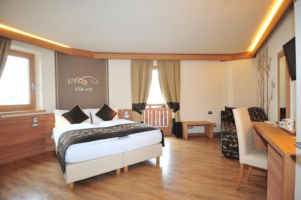 Hotel Bondi 리비뇨 B&B
