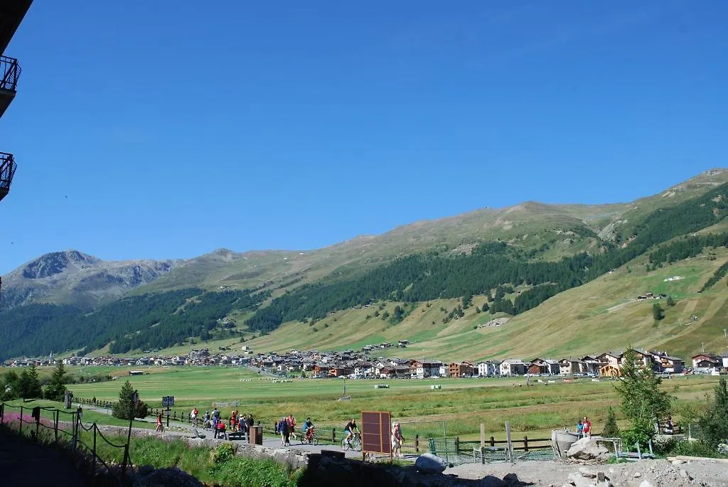 *** Oda ve Kahvaltı Hotel Bondi Livigno İtalya