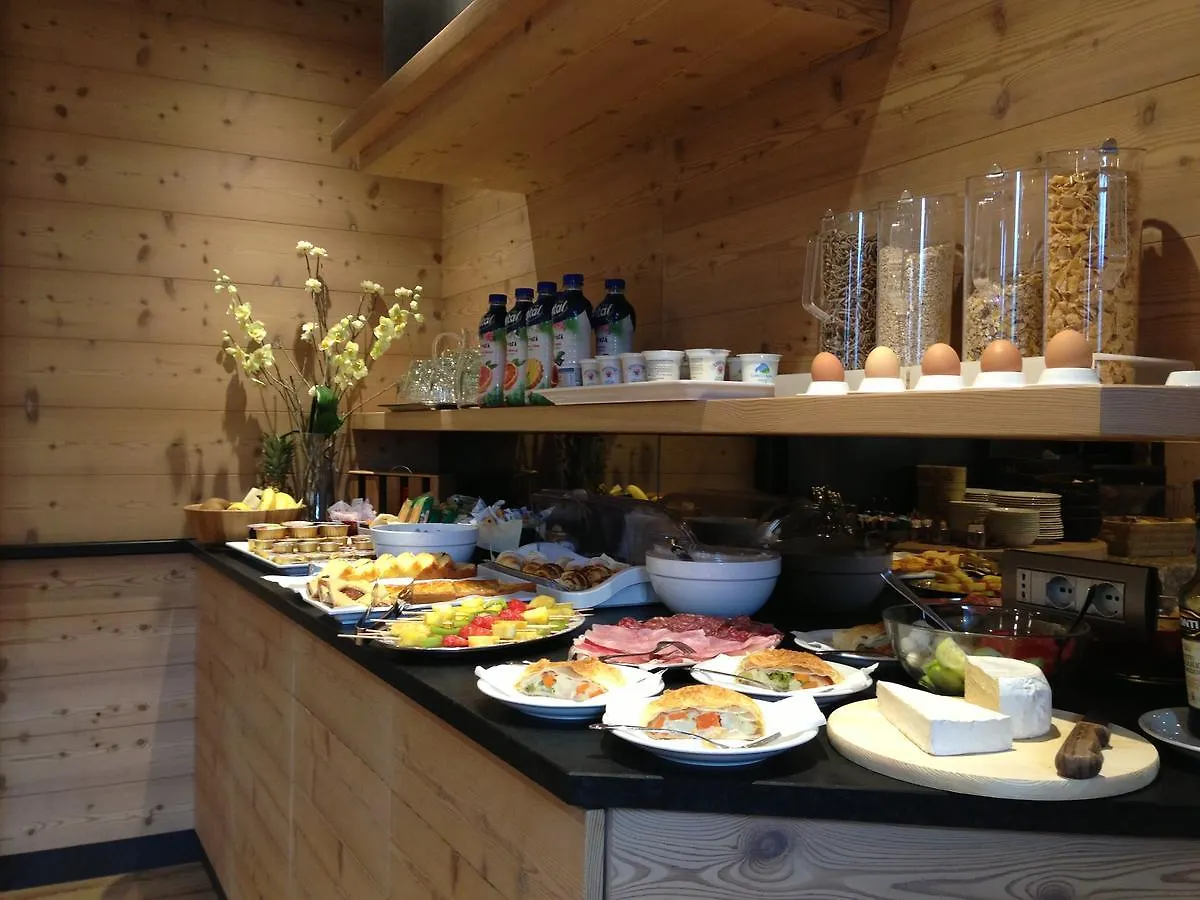 Hotel Bondi 리비뇨 B&B