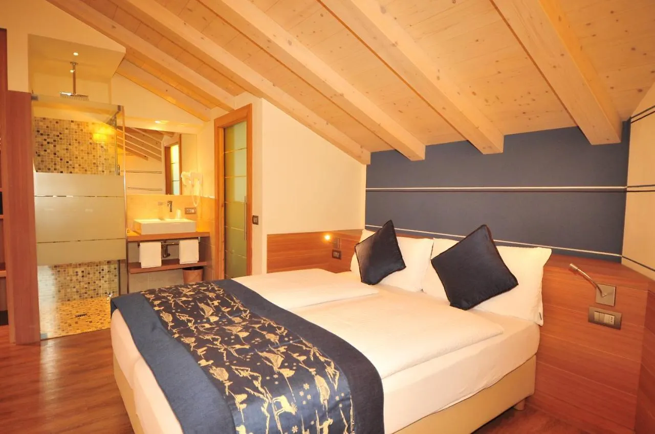 Hotel Bondi 리비뇨 B&B